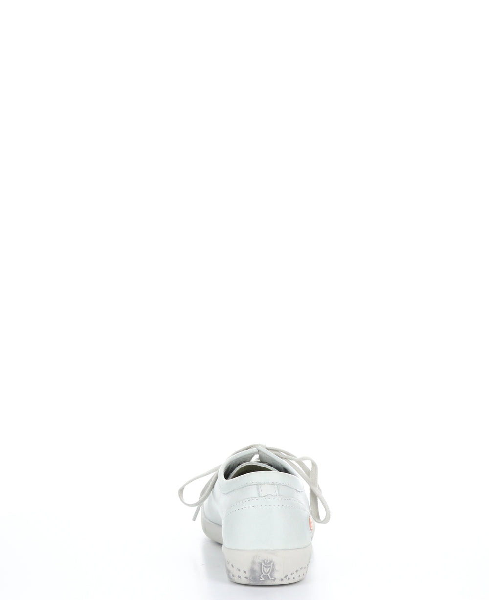 ISLA Smooth White Lace-up Trainers|ISLA Baskets à Lacets in Blanc