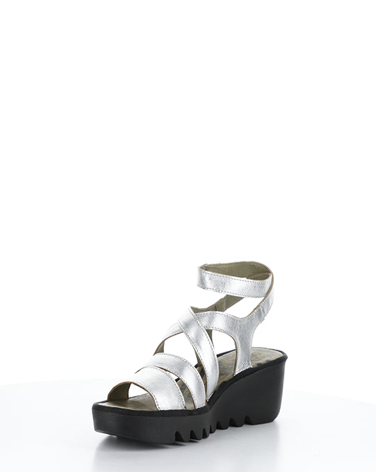 Bafy485Fly 000 Silver Idra