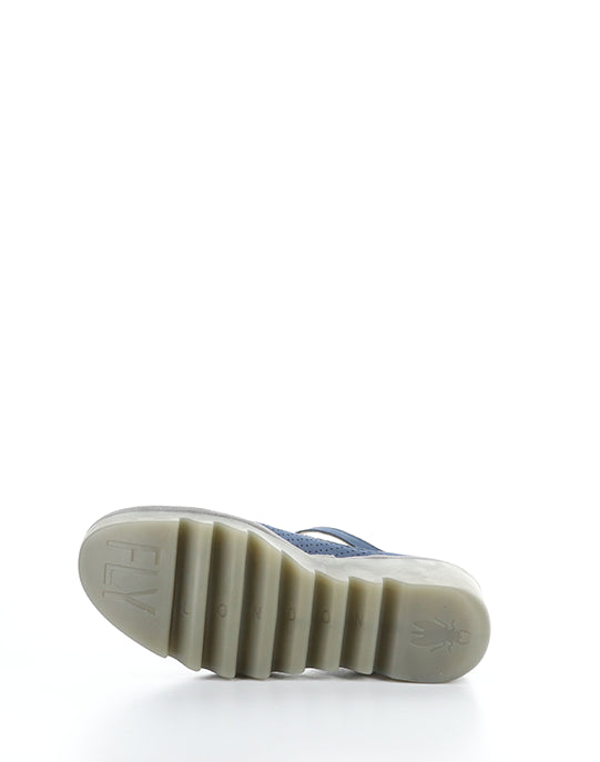 Bawa581Fly 001 Ocean Cupido