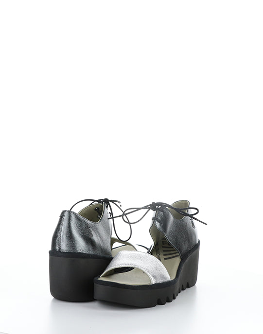 Bilu465Fly 004 Silver/Graphite Idra