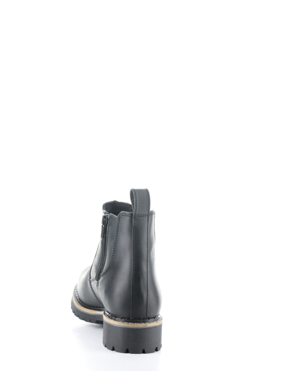 CAMDEN BLACK Round Toe Boots