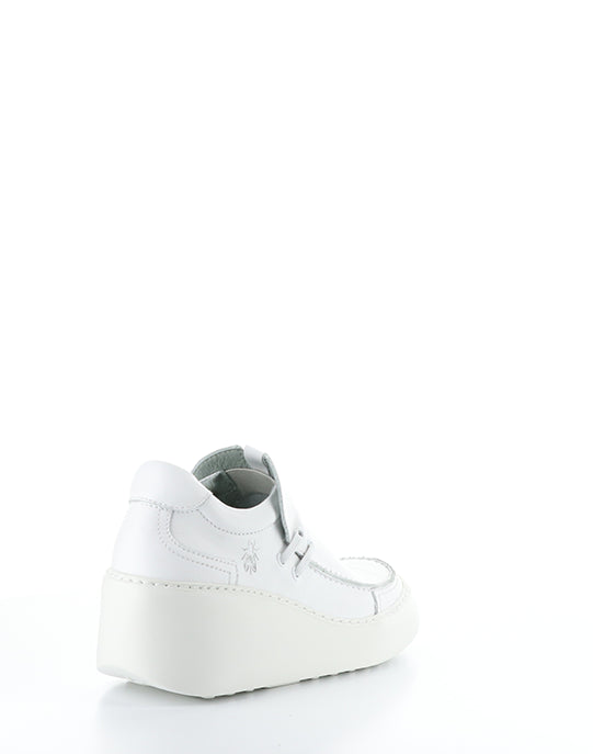 Davy667Fly 003 White Dublin