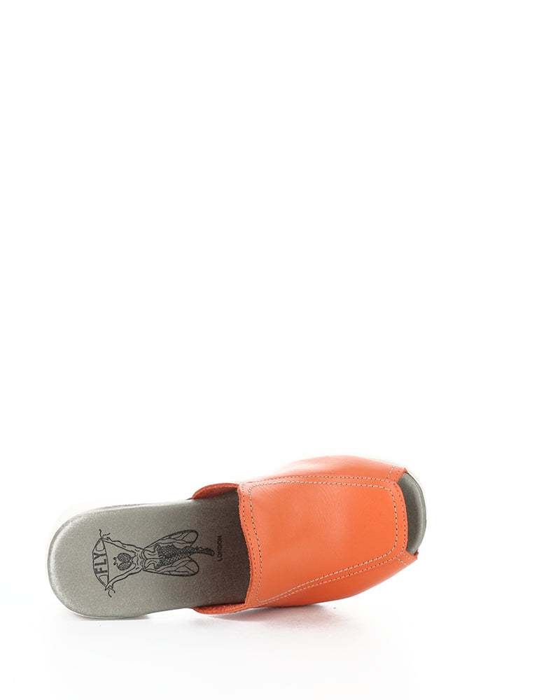 Flae425Fly 002 Scarlet Brooklyn