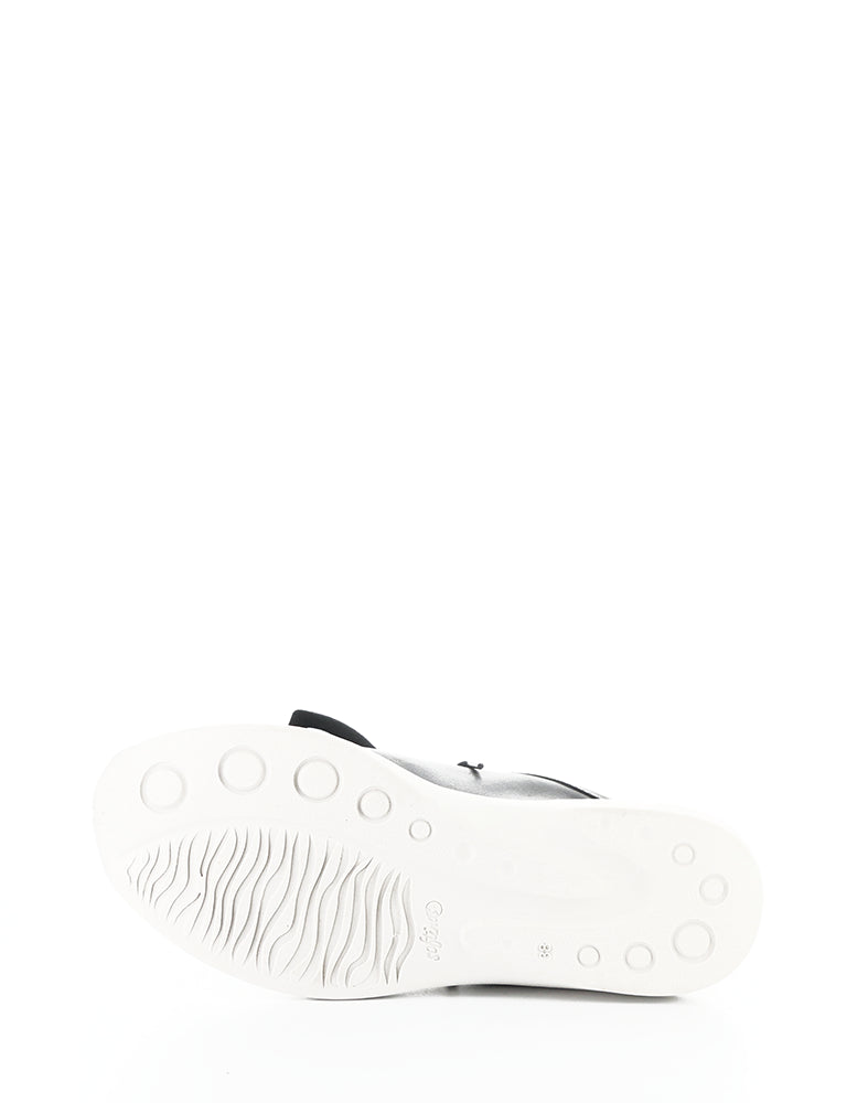 Gaji778Sof 001 Black/White Smooth Leather