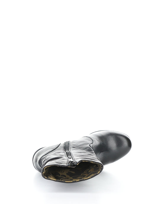 Klei152Fly 000 Black Sofia