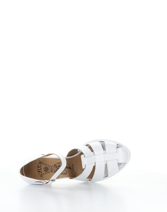 MARG261FLY 000 WHITE NAPPALAK