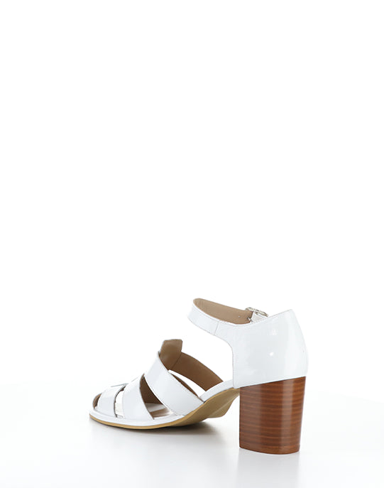 MARG261FLY 000 WHITE NAPPALAK