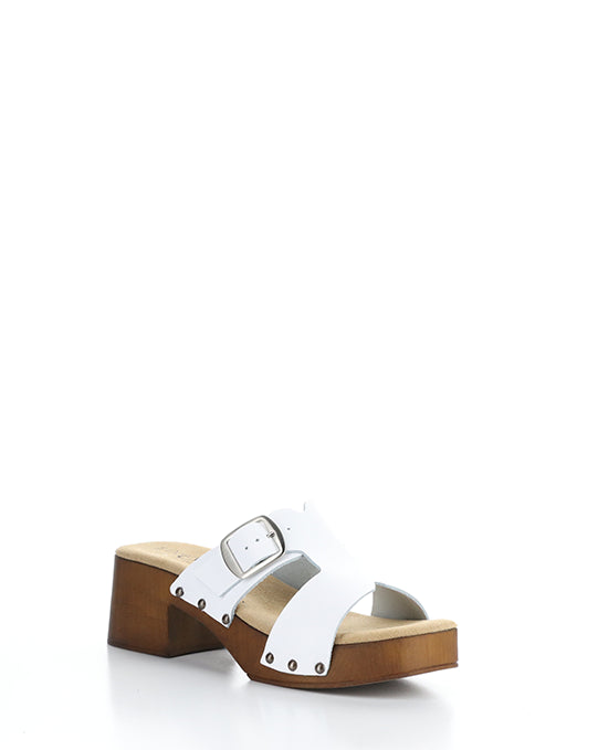 Maris White Gaucho