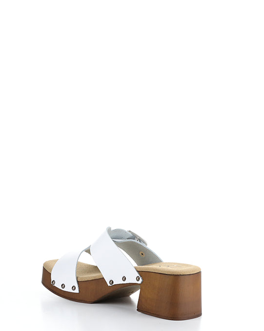 Maris White Gaucho