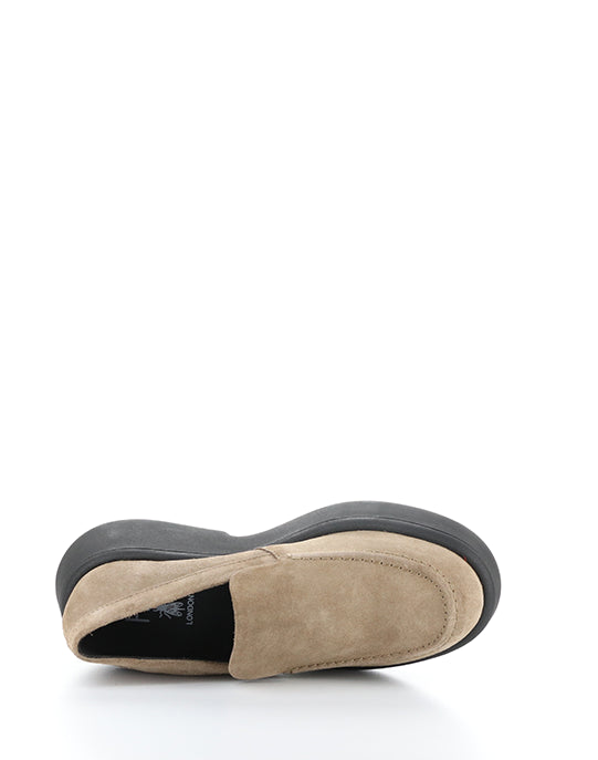 MARU158FLY 003 TAUPE OIL SUEDE