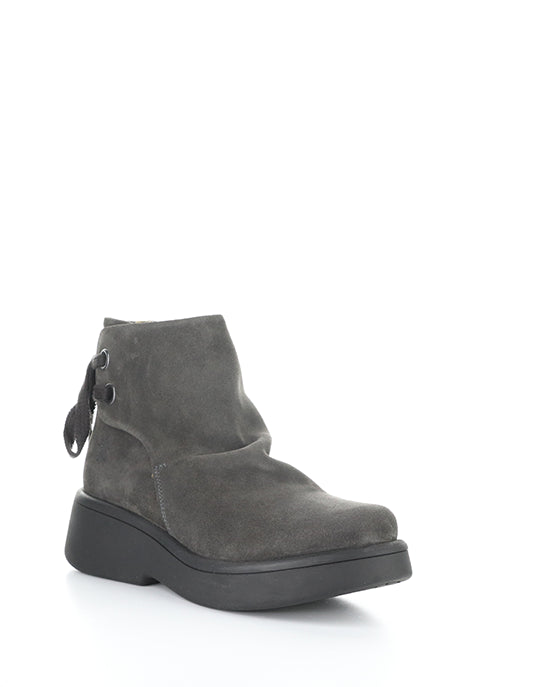 Mebs189Fly 001 Diesel Oil Suede