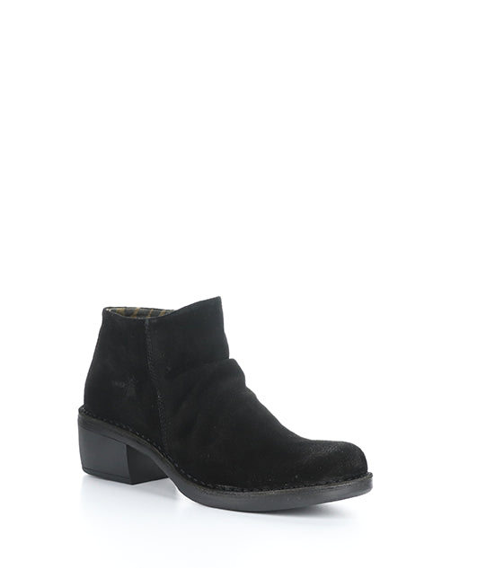 Merk093Fly 005 Black Oil Suede