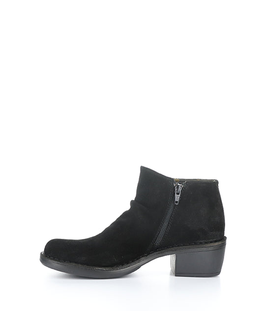 Merk093Fly 005 Black Oil Suede