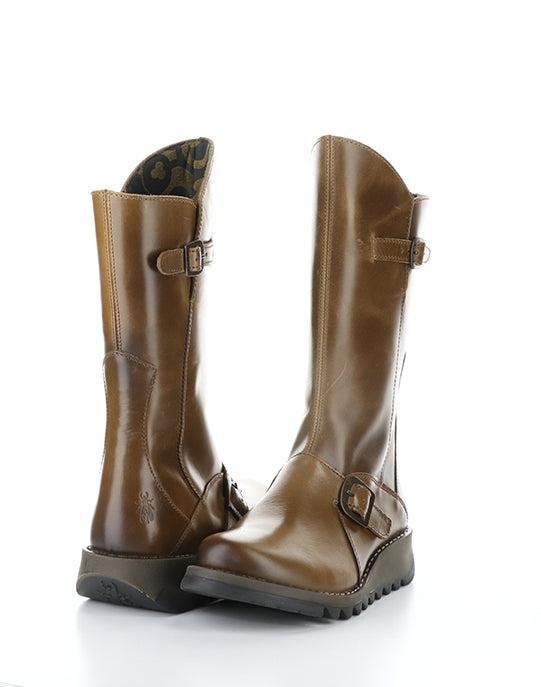 Mes913Fly 003 Camel Rug