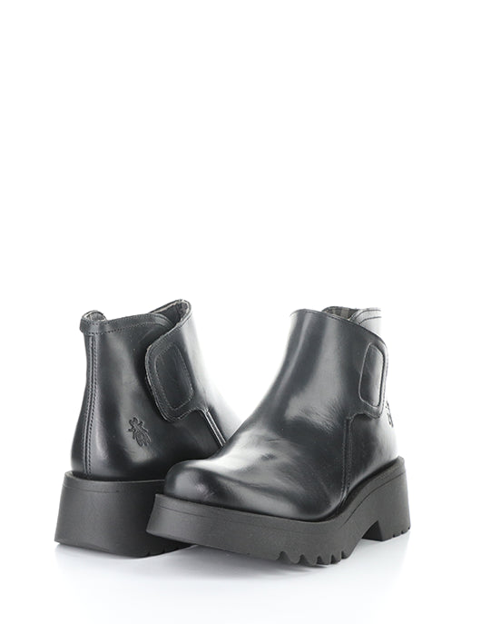 Mufe363Fly 000 Black Rug