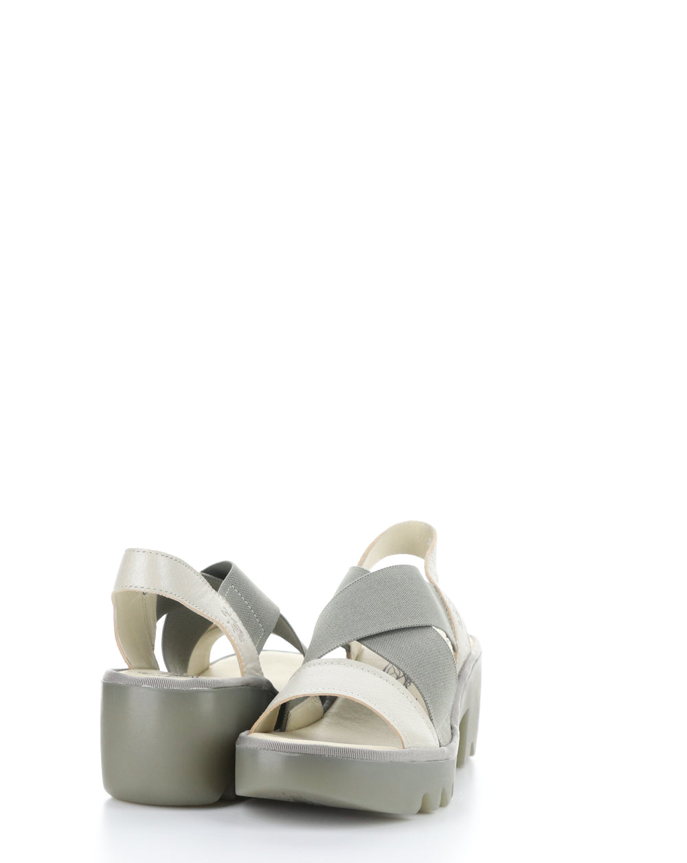 TAJI502FLY 004 SILVER Round Toe Sandals