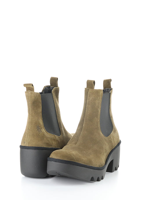 Trig514Fly 010 Elephant Oil Suede