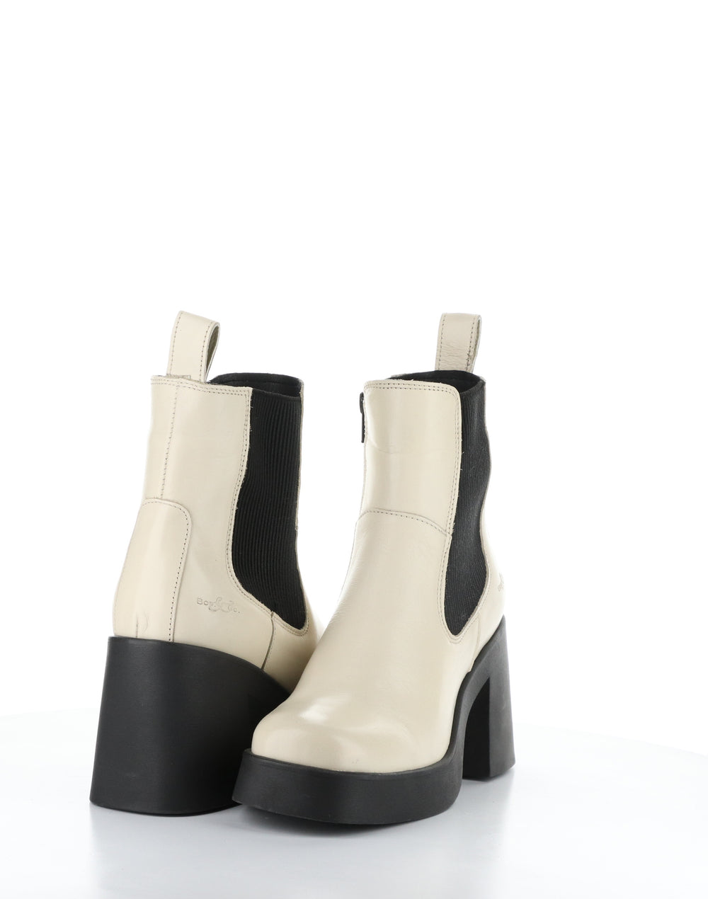 VEIL CREAM/BLACK Round Toe Boots