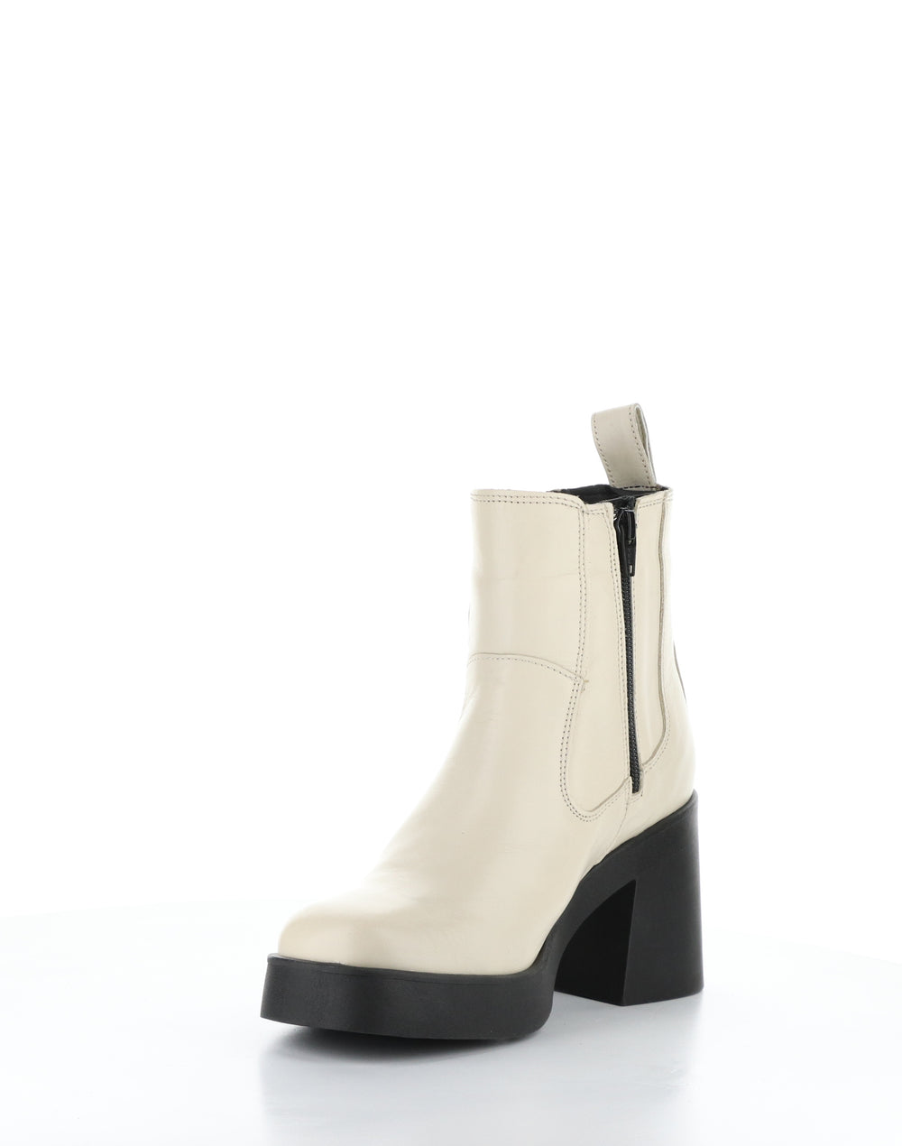 VEIL CREAM/BLACK Round Toe Boots