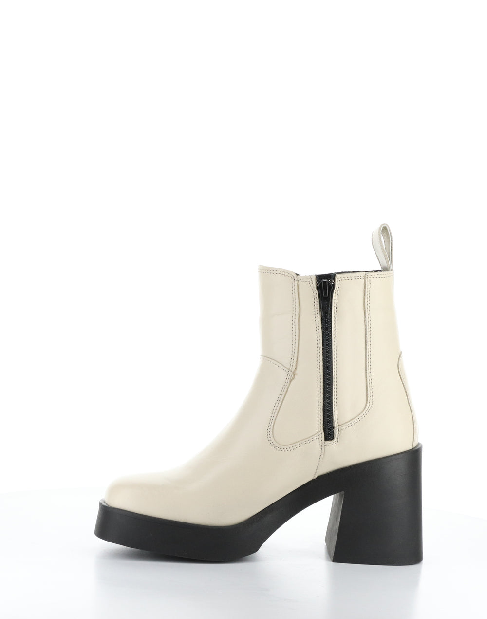 VEIL CREAM/BLACK Round Toe Boots