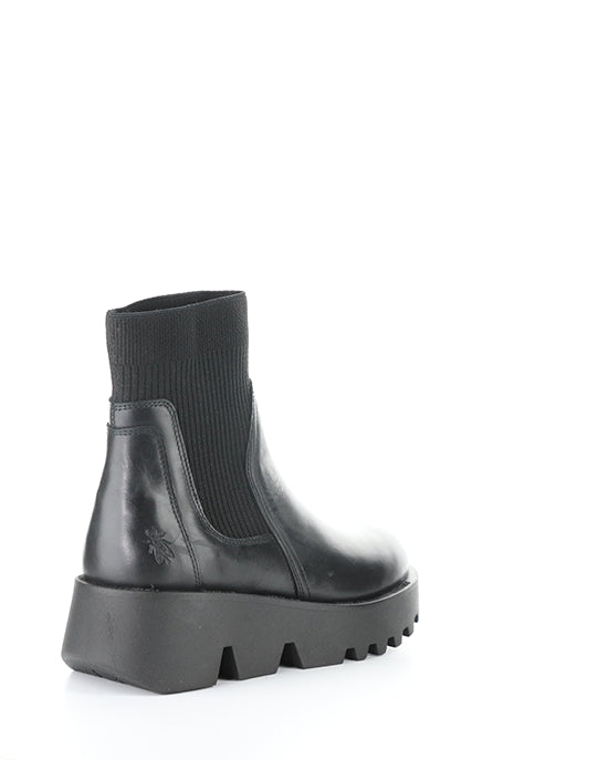 Zool317Fly 000 Black Rug