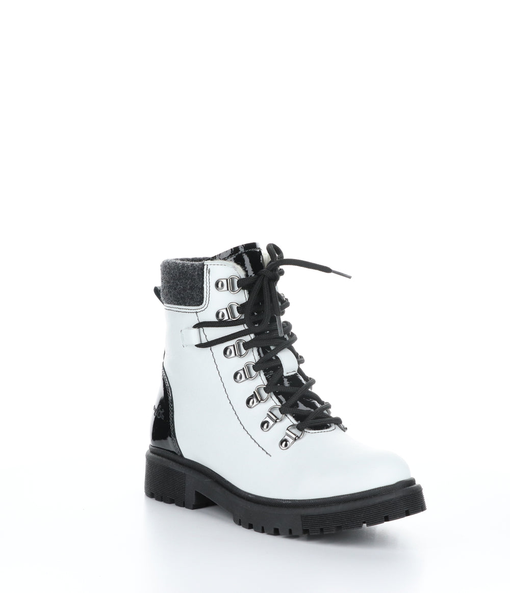 AXEL White/Black Zip Up Ankle Boots|AXEL Bottines avec Fermeture Zippée in Blanc