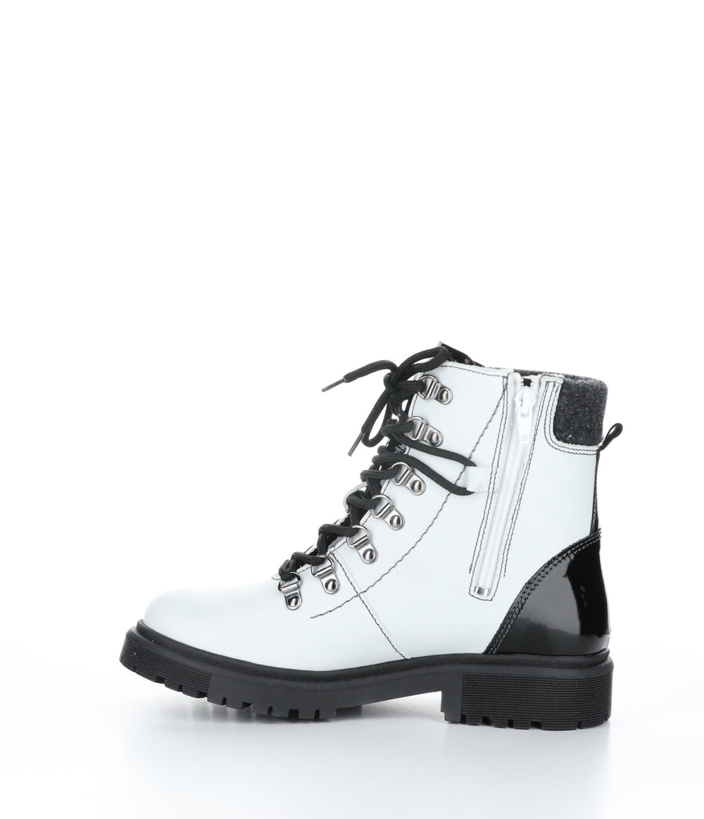 AXEL White/Black Zip Up Ankle Boots|AXEL Bottines avec Fermeture Zippée in Blanc