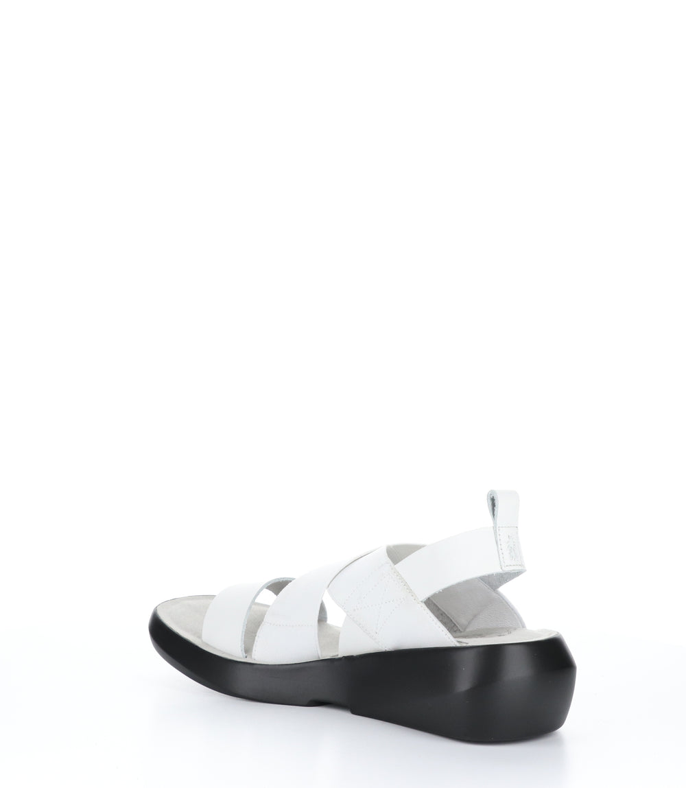 BAJI848FLY OFF WHITE Wedge Sandals|BAJI848FLY Chaussures à Bout Rond in Blanc