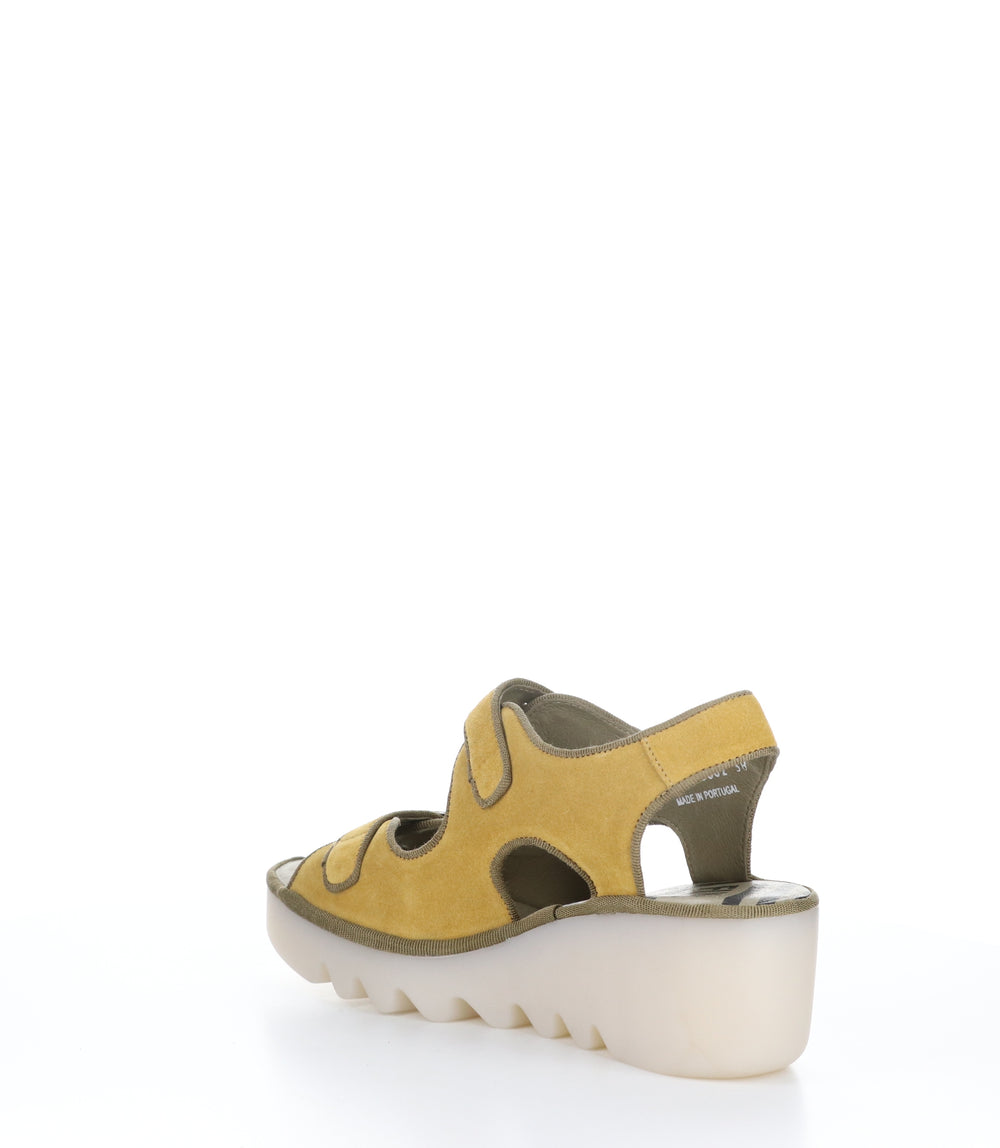 BARA355FLY HONEY Wedge Sandals|BARA355FLY Chaussures à Bout Rond in Jaune