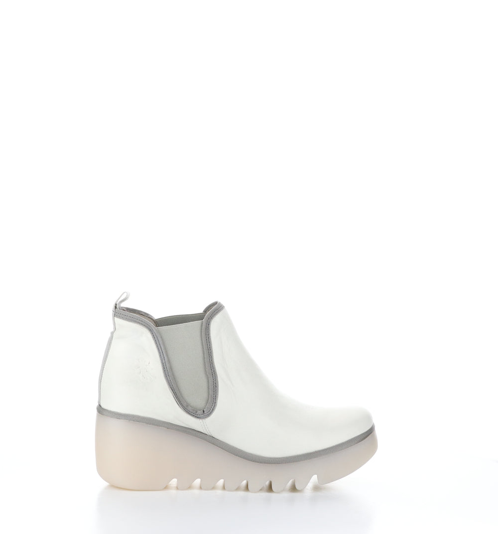 BYNE349FLY Off White Round Toe Ankle Boots|BYNE349FLY Bottines à Bout Rond in Blanc