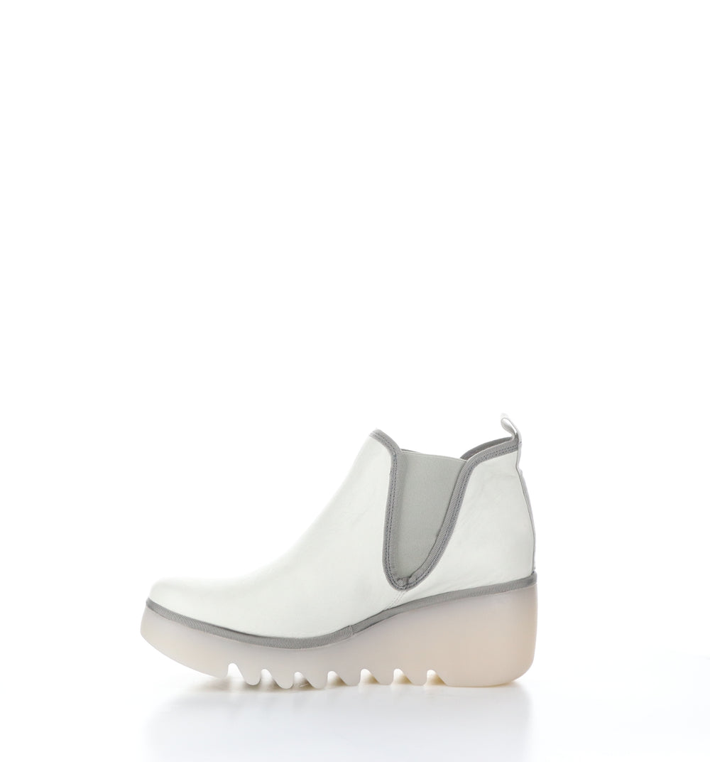 BYNE349FLY Off White Round Toe Ankle Boots|BYNE349FLY Bottines à Bout Rond in Blanc