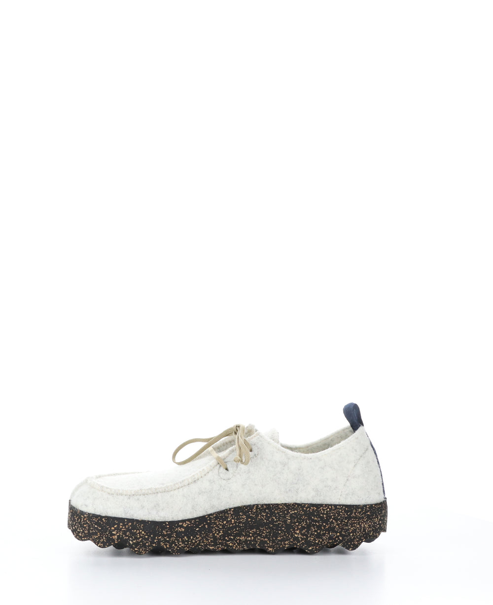 CHAT063ASP Off White Round Toe Shoes|CHAT063ASP Chaussures à Bout Rond in Blanc