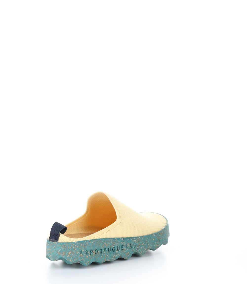 CLOG102ASP BUTTER/GREEN Slip-on Shoes|CLOG102ASP Chaussures à Bout Rond in Jaune
