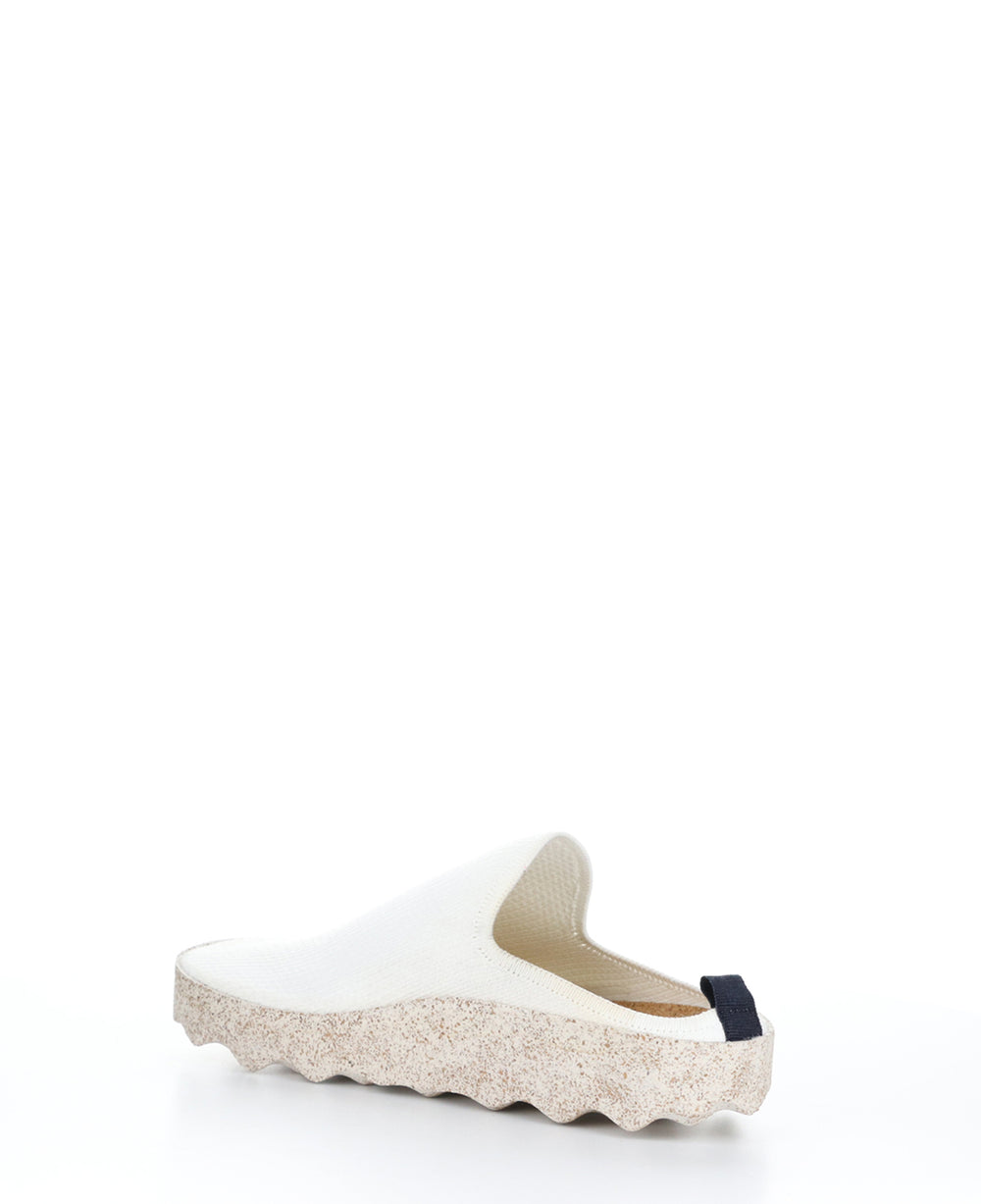 CLOG102ASP WHITE/NATURAL Slip-on Shoes|CLOG102ASP Chaussures à Bout Rond in Blanc
