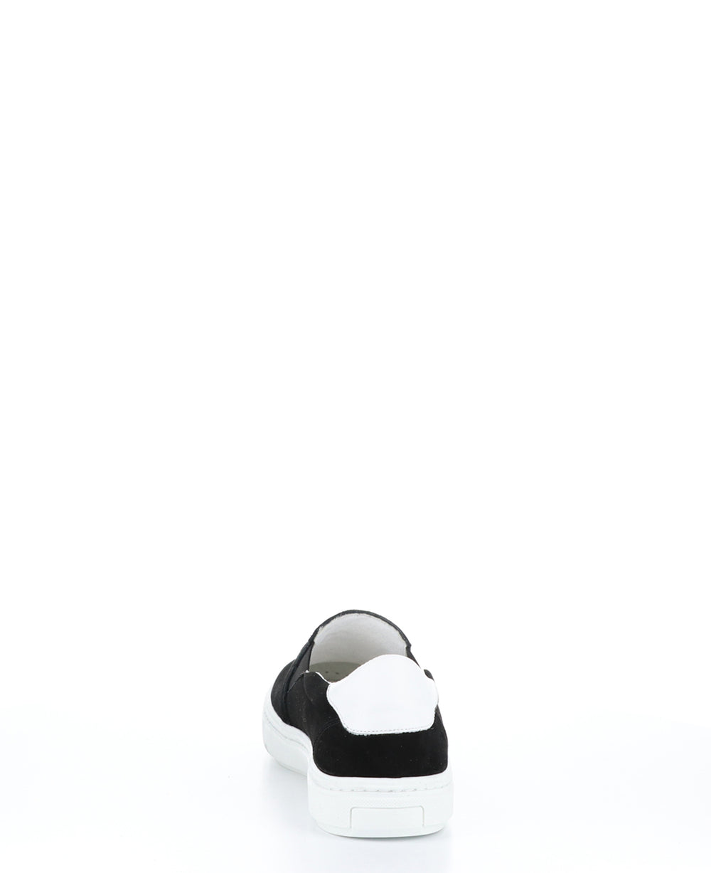 CYBILL BLACK Slip-on Shoes|CYBILL Chaussures à Enfiler in Noir|CYBILL Baskets à Enfiler in Noir