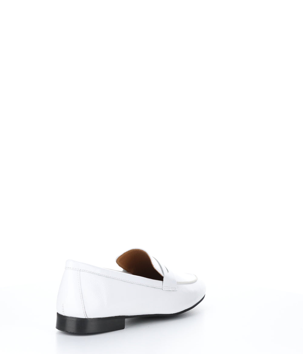 JENA WHITE Round Toe Shoes|JENA Chaussures à Bout Rond in Blanc