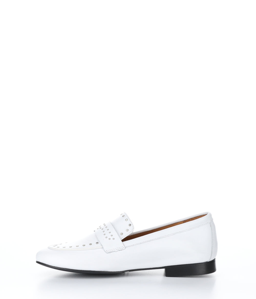 JOEY WHITE Round Toe Shoes|JOEY Chaussures à Bout Rond in Blanc