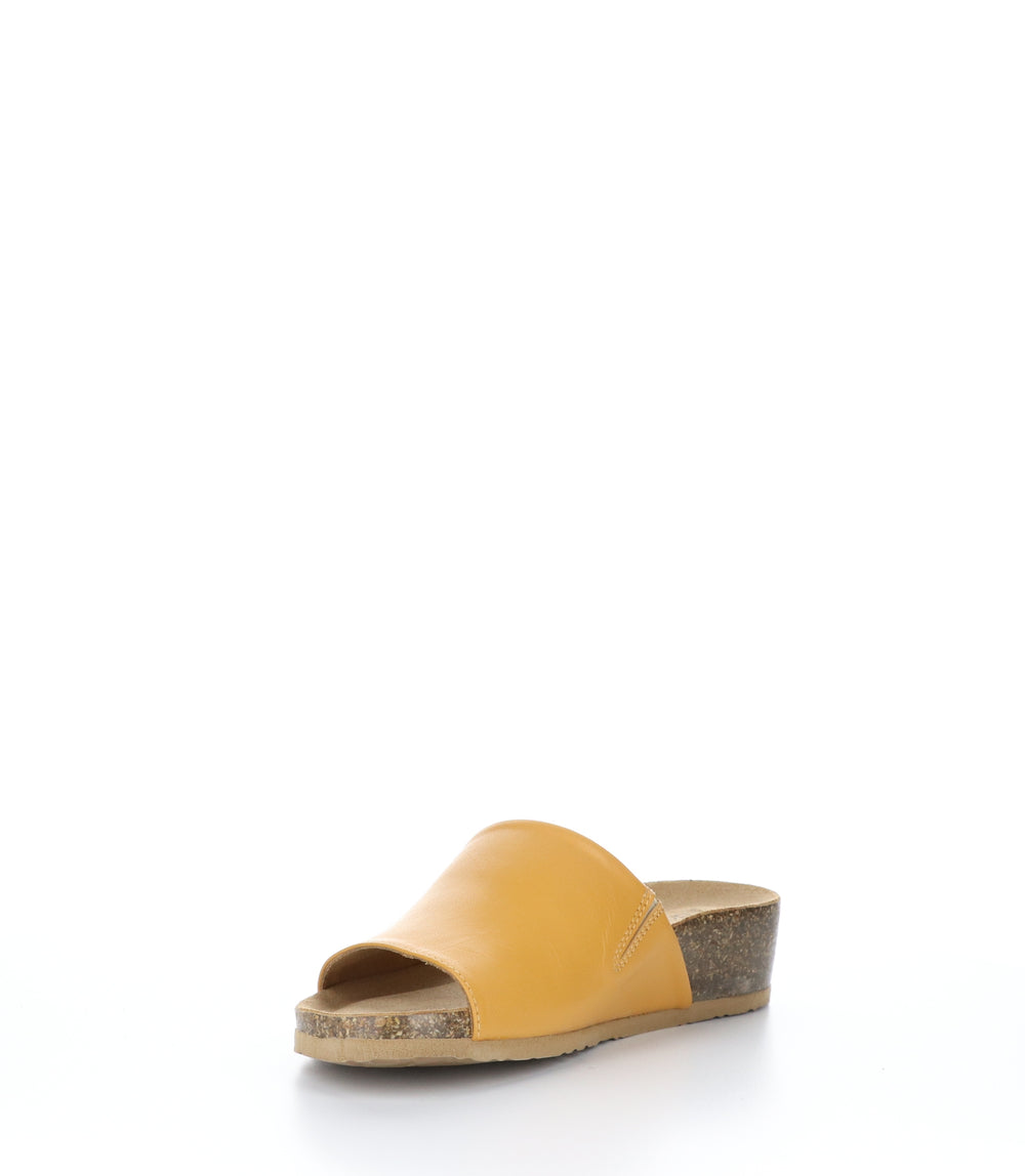 LUX MANGO Wedge Mules|LUX Mules à Bout Ouvert in Jaune