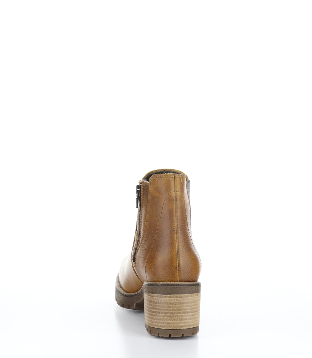 MASS Cognac Zip Up Ankle Boots|MASS Bottines avec Fermeture Zippée in Marron