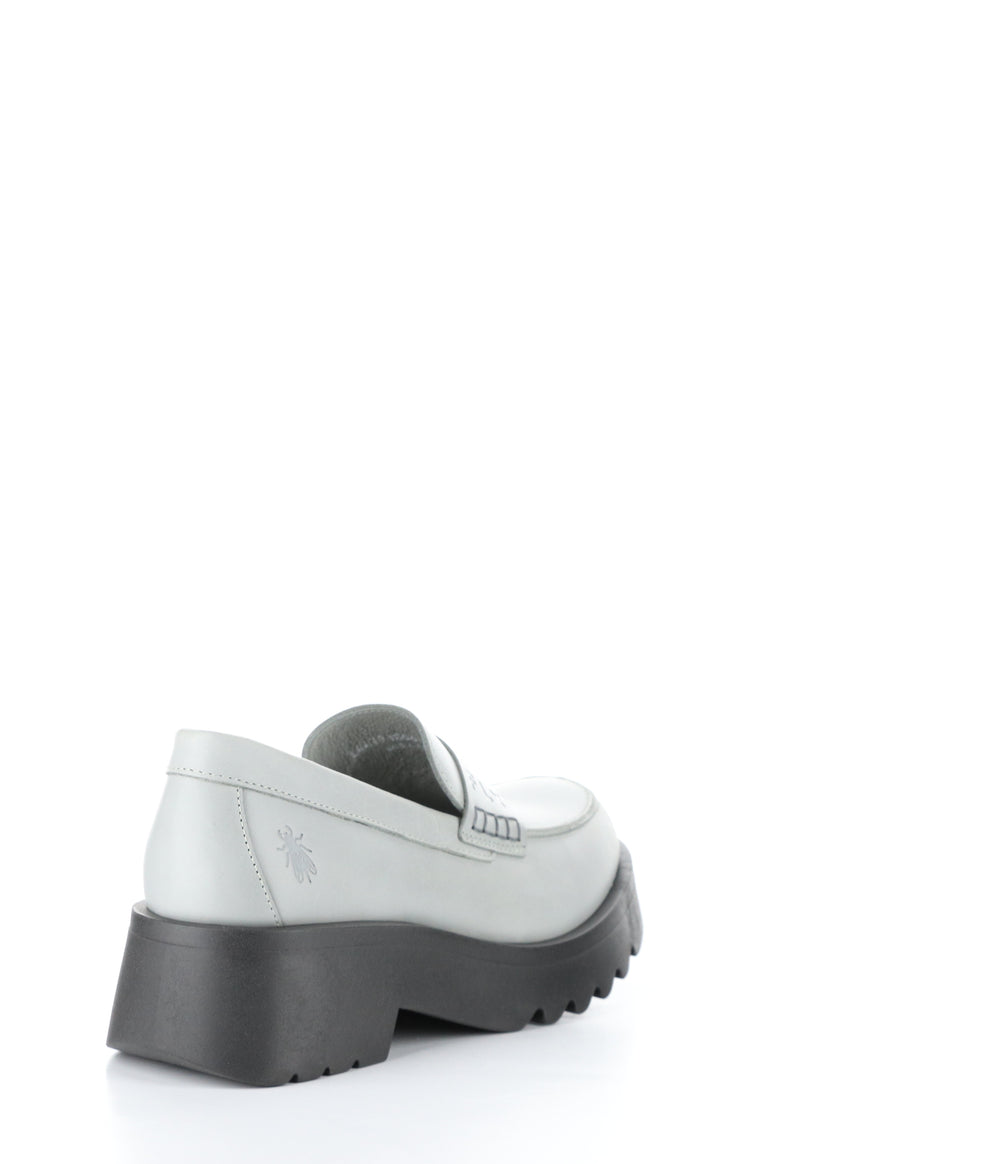 MAUS791FLY 006 CLOUD Slip-on Shoes