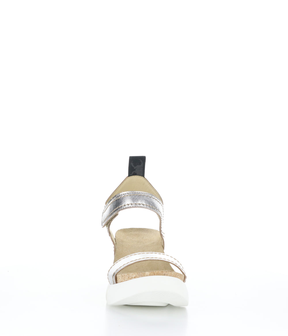SENA580FLY Idra Silver Velcro Sandals|SENA580FLY Sandales à Fermeture Velcro in Argent