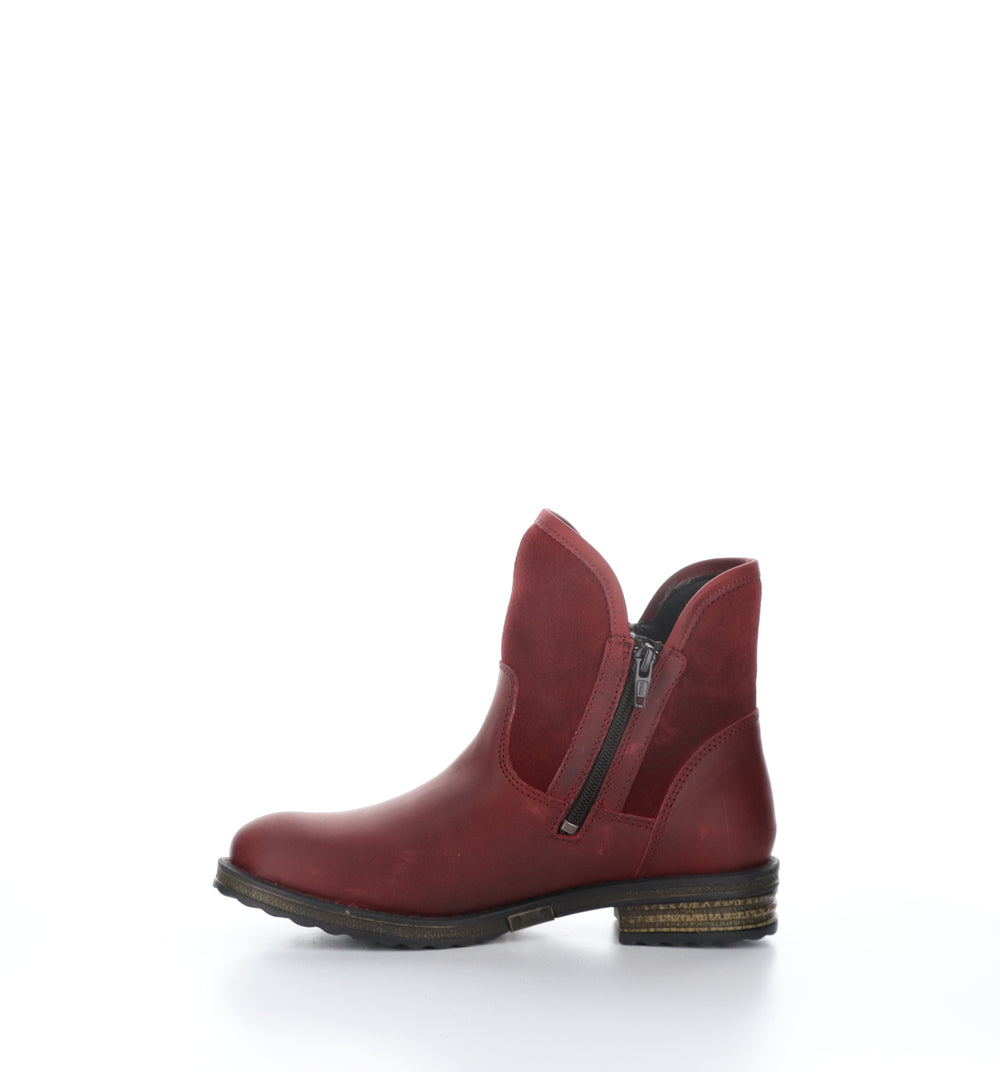 STRIVE Red/Sangria Zip Up Ankle Boots|STRIVE Bottines avec Fermeture Zippée in Rouge