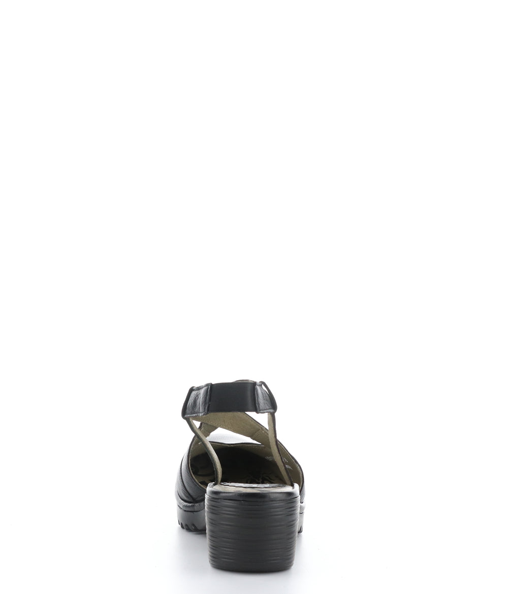 WAGE368FLY BLACK Round Toe Shoes|WAGE368FLY Chaussures à Bout Rond in Noir