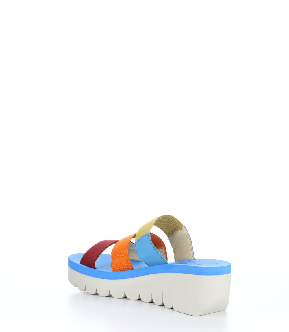 YIAN845FLY MULTI/AZURE Wedge Sandals|YIAN845FLY Chaussures à Bout Rond in Multicolore