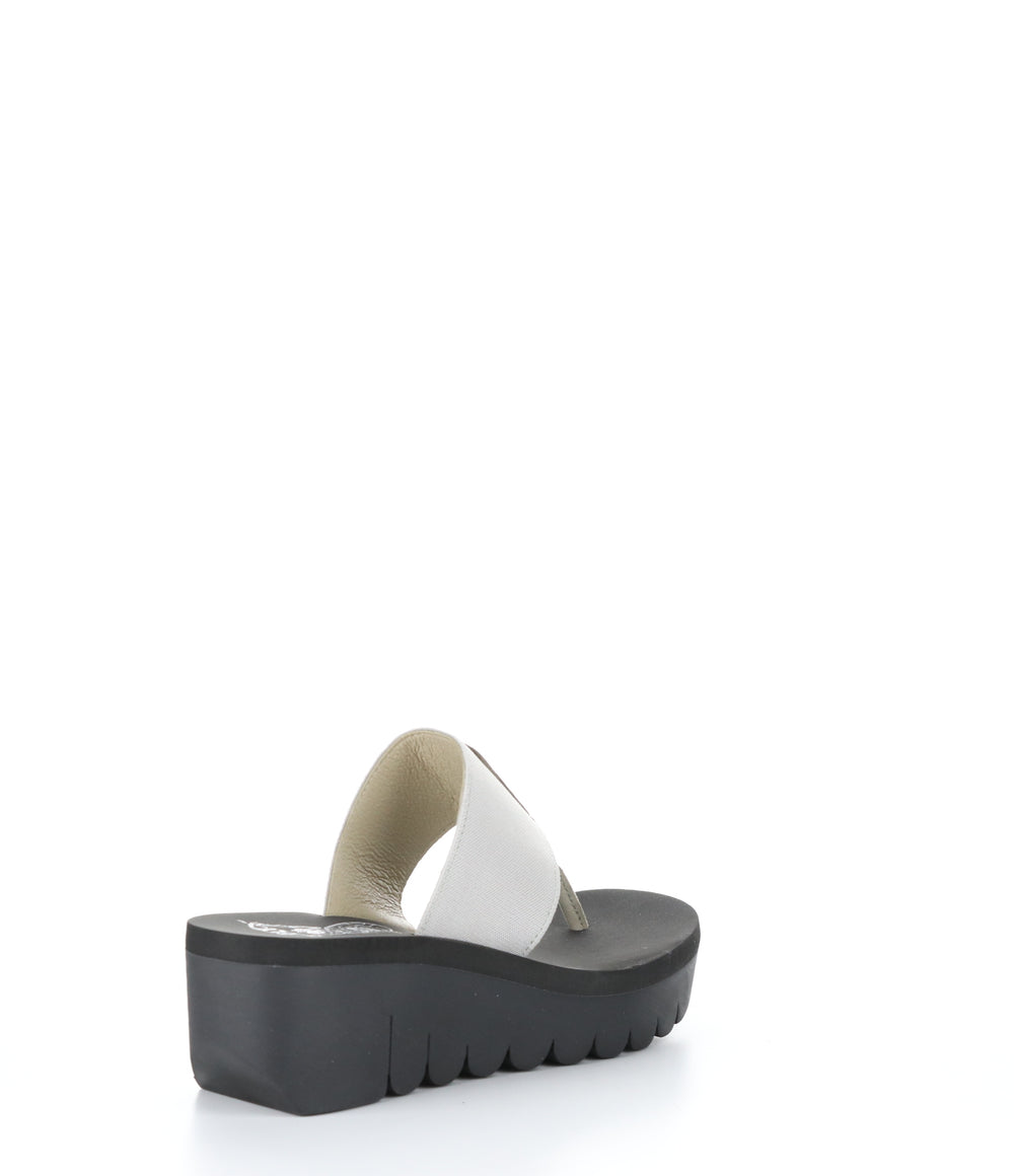 YOMU725FLY CLOUD/BLACK Round Toe Shoes|YOMU725FLY Chaussures à Bout Rond in Gris